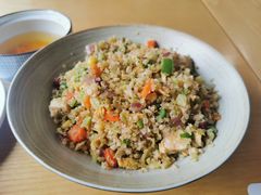-F+轻食健身赋能空间(中华北路国贸商场店)