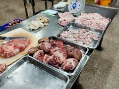 -标记美食新鲜猪杂(兴南大道店)