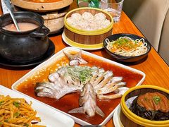 -莲餐厅·湖北菜·潜江小龙虾店(愚园路店)