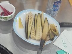 -屯老二农家铁锅炖·行业领军者(梅江店)