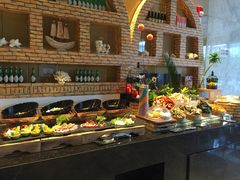自助取餐区-美食汇·海鲜自助西餐厅·江门富力万达嘉华酒店