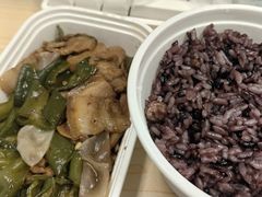 -老乡鸡(西岸凤巢店)