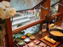 -银米·云南传统过桥米线(双廊黑金冠店)