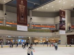 -冰纷万象滑冰场(深圳万象城店)