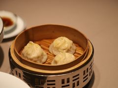 蟹粉小笼包-荣轩(新荣记环球金融中心店)