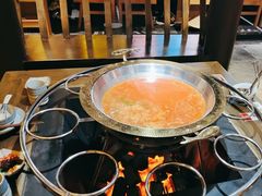 -野山舂·贵州现舂酸汤牛肉(东山店)