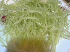 -小草房川菜馆(华茂街店)