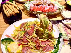 -月亮眼花园餐厅书吧酒吧