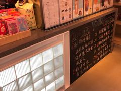 -文汇新民联合报业集团(上海报业大厦店)