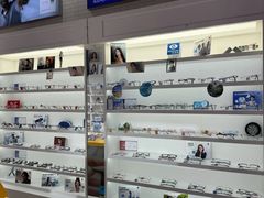 -诺柯视眼镜-蔡司依视路官方工厂店(淞南一店)