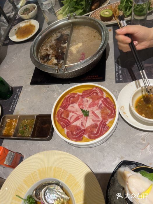 一绪に寿喜烧(荟聚店)图片