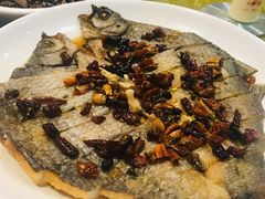 风干武昌鱼-刘胖子家常菜·蹄花焖藕(中南店)
