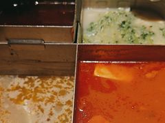 -海底捞火锅鲜切牛肉主题店(长寿路店)