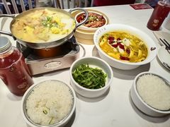 -渝是乎川渝小炒(新世界百货望京店)