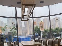 靠窗位-奈雪的茶(金地广场店)