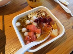 -野山舂·贵州现舂酸汤火锅(鸿通城店)