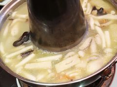 -铜锣湾·有麝自然香(渝北财富中心店)