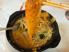 -小街曹师傅砂锅麻辣烫(亚泰大街店)