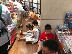 -西西弗书店(城西银泰城店)