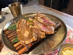 -草家酱蟹炭火烤肉店(珲春南路一店)