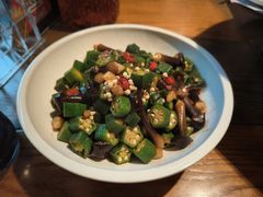 -黄泥岗·地道湖北菜(奥特莱斯店)