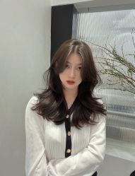 -安蒂护肤造型