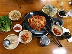 -城山辣炒黑猪肉