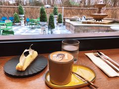 -潮一不贰·法式甜品·生日蛋糕·西式简餐(外滩店)