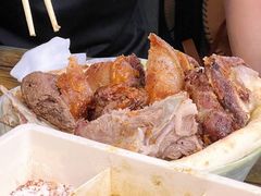 -艾力江和田馕坑烤肉店