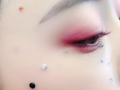 -金夫人化妆摄影职业培训学校