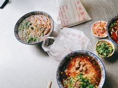 -刘二姐肥肠米粉(总店)