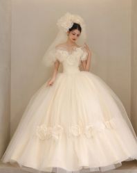 -不晚国际婚纱礼服