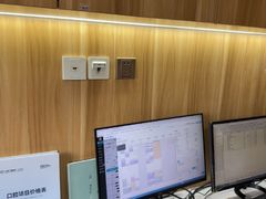 -上海仁爱医院口腔科 · 种植