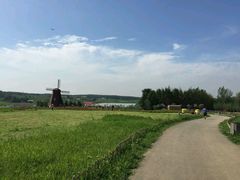 -北纬44度·金珠花海休闲农业旅游景区