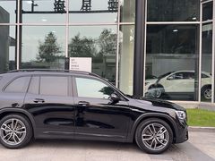 -上海星瀚奔驰4S店(红柳路店)