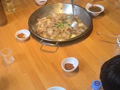 -大众跷脚牛肉馆·非遗传承单位(峨眉山店)