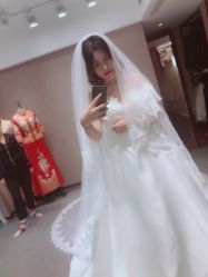 点击看大图 -拉瑞娜LaReine婚纱礼服高级定制