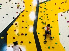 -问山MountQuest攀岩馆