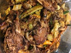 -嘎嘎鸭下巴·爆辣干锅(女人街店)