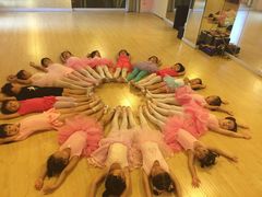 -雅米拉艺术中心(少儿舞蹈培训)