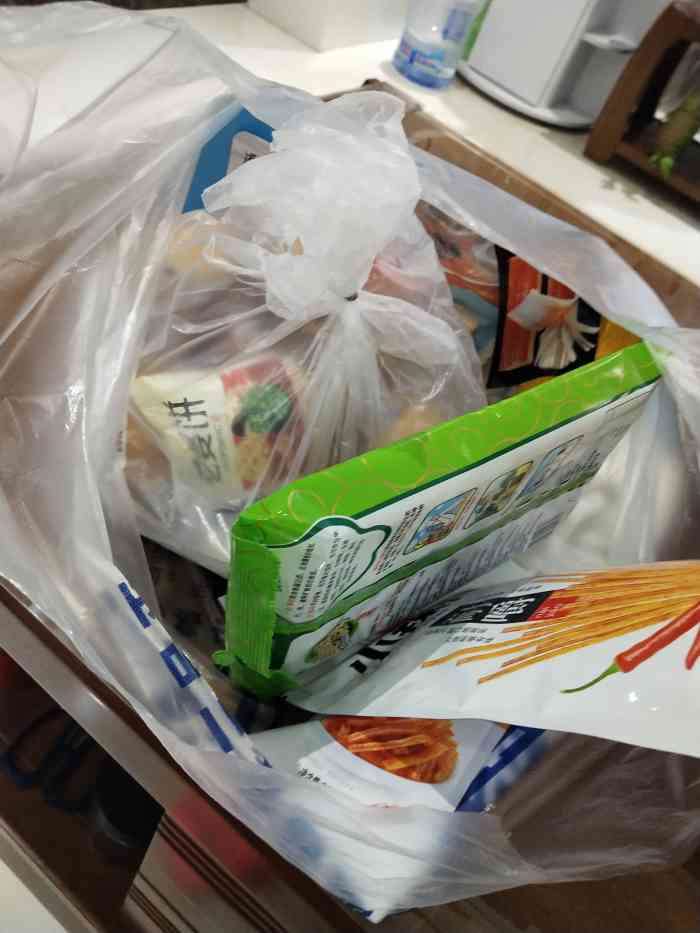 嘉乐购超市-"超市一般,卖的东西还行吧,不怎么大的一个.