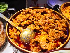 -爆炸头阿姨小四川正宗川味小吃(无任何分店)