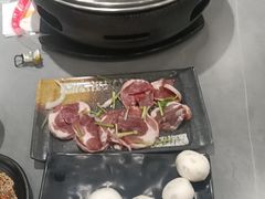 -啊美丽炭火烤肉(滑翔一店)
