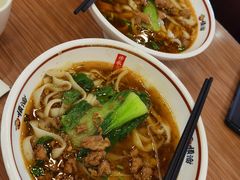 -顺溜·手工刀削面·黑金店(铜锣湾店)