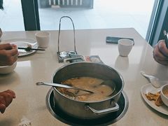 -煲王粤菜餐厅(中侨中心店)