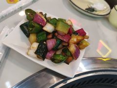-锅哥东北铁锅炖(幸福店)