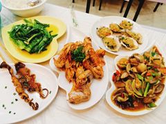 -覃记海鲜美食餐厅