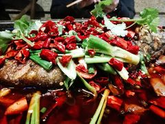 -何师烧烤Pro ·江湖川菜·小龙虾·精酿(太古里旗舰店)