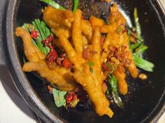 -楚山晓·湖北菜(武汉光谷K11店)