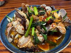 -蚝堡海鲜·威海菜·海肠捞饭·烧烤·亚洲吃蚝公司(幸福门店)